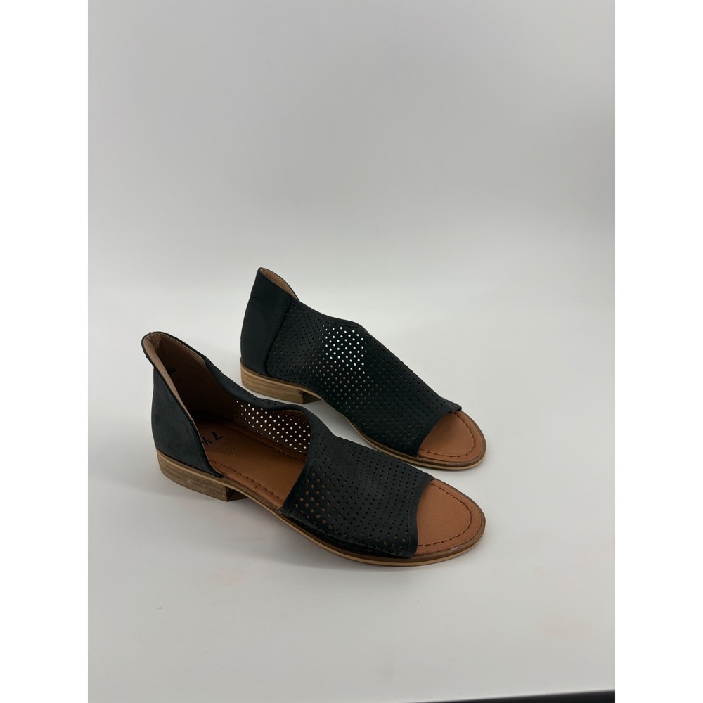 Catherine Catherine Malandrino Womens 7.5 Black Sandals Perforated D'Orsay Flats